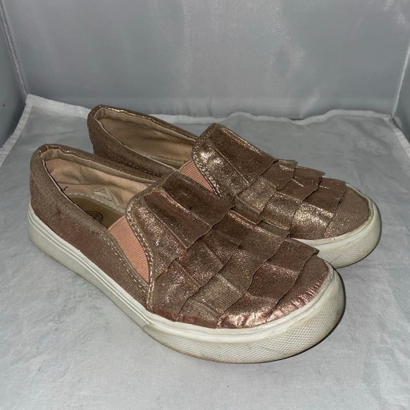 Wonder Nation big girls size 4 rose gold metallic slip on sneakers - Picture 2 of 5